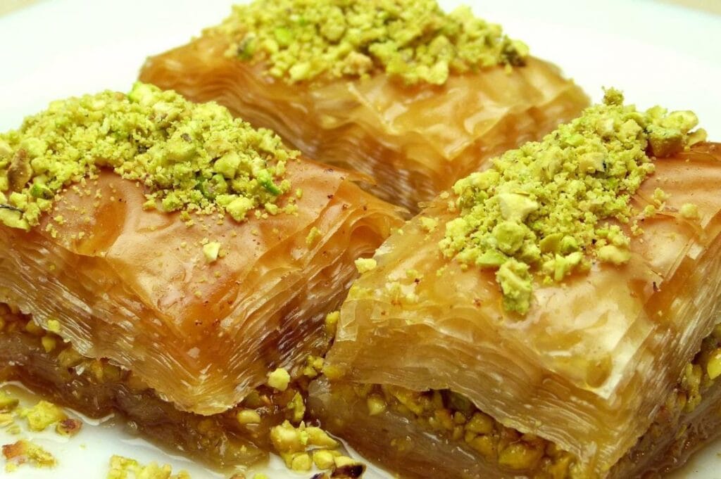 5 محلات في الرياض للحصول على بقلاوه لذيذه رائعه