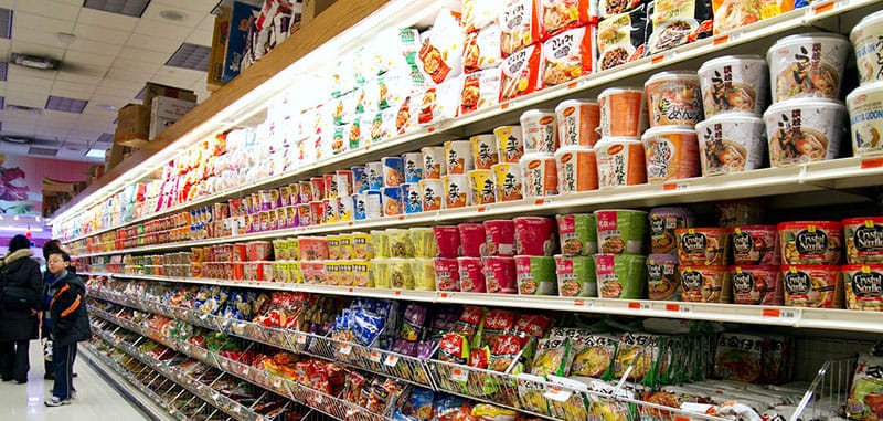 افضل 10 محلات لبيع اندومي كوري حار بالرياض