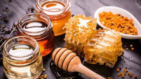 محلات تبيع مكسرات بالعسل بالرياض